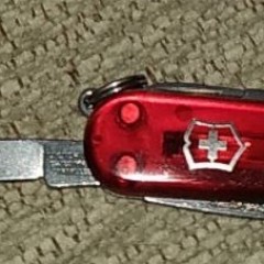 Нож-брелок VICTORINOX CLASSIC SD 0.6223.T